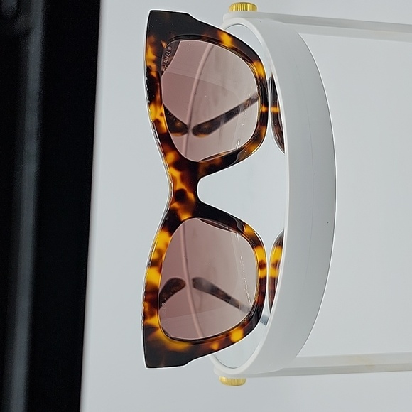 CHANEL AcetateDark Tortoise. Lenses: Brown Ref.5478 C714/S5 SUNGLASSES - Picture 4 of 16
